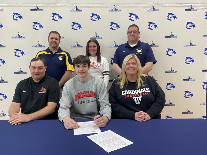 Beresford Signs With Cardinals